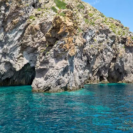 Catamarano Azul Úszó hotel *
